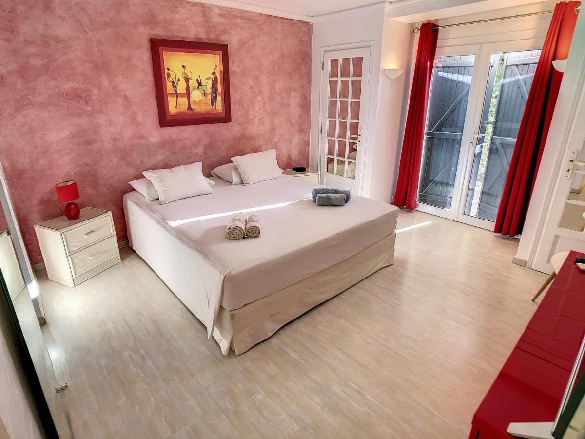 3 Bedrooms Villa Near Cannes - Pool & Jacuzzi - Sea View Mandelieu Exterior foto