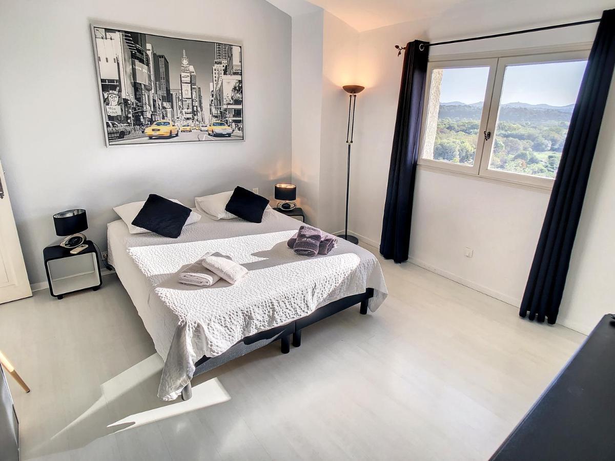 3 Bedrooms Villa Near Cannes - Pool & Jacuzzi - Sea View Mandelieu Exterior foto