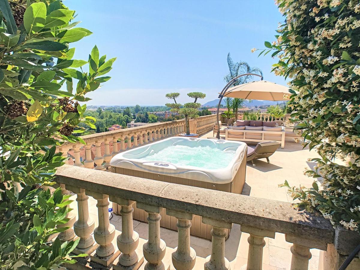 3 Bedrooms Villa Near Cannes - Pool & Jacuzzi - Sea View Mandelieu Exterior foto